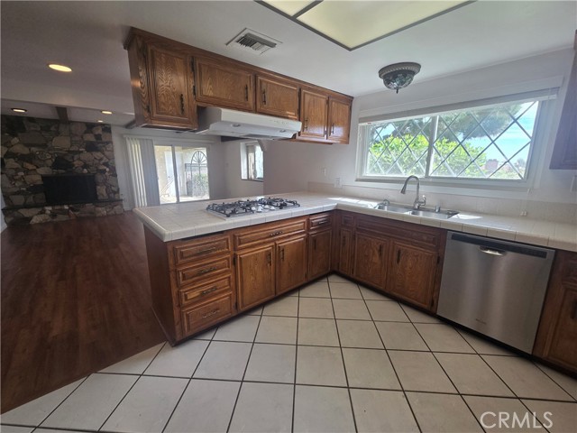 Detail Gallery Image 13 of 40 For 9388 Valley View, Rancho Cucamonga,  CA 91737 - 4 Beds | 2/1 Baths