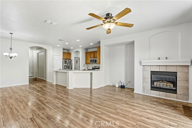 9209 Rosecut Court, Sacramento CA: https://media.crmls.org/medias/21fe8cbf-8b61-4e4a-88dc-875322afeadc.jpg