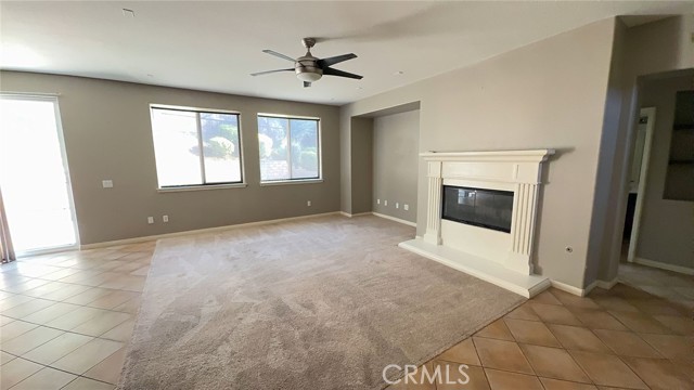 29825 Masters Drive, Murrieta CA: https://media.crmls.org/medias/21ff9d64-57fd-4bc1-aa82-6d1ba7dfeb8a.jpg