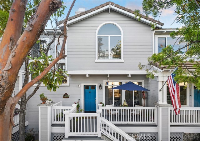 Detail Gallery Image 4 of 23 For 605 N Pageant #B,  Orange,  CA 92869 - 2 Beds | 2/1 Baths