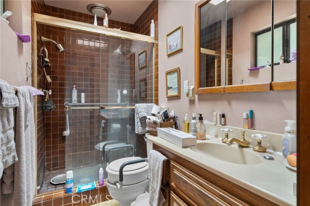 Detail Gallery Image 19 of 37 For 501 S Mountain Ave, Mt Baldy,  CA 91759 - 8 Beds | 4 Baths