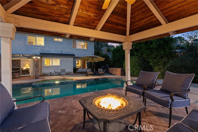 Detail Gallery Image 36 of 42 For 22963 Collins St, Woodland Hills,  CA 91367 - 5 Beds | 3 Baths