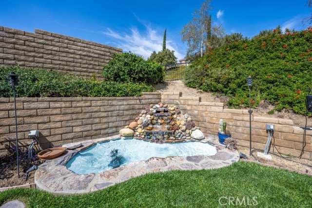 Detail Gallery Image 6 of 45 For 28643 Ponderosa St, Castaic,  CA 91384 - 5 Beds | 2/1 Baths