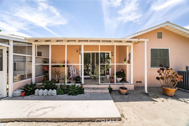 1830 E Victoria Avenue, San Bernardino CA: https://media.crmls.org/medias/220270ac-7508-4019-a651-6a6a9e7c968e.jpg