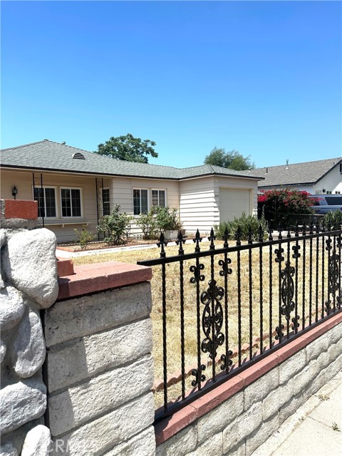 Image 3 for 9687 Amboy Ave, Pacoima, CA 91331
