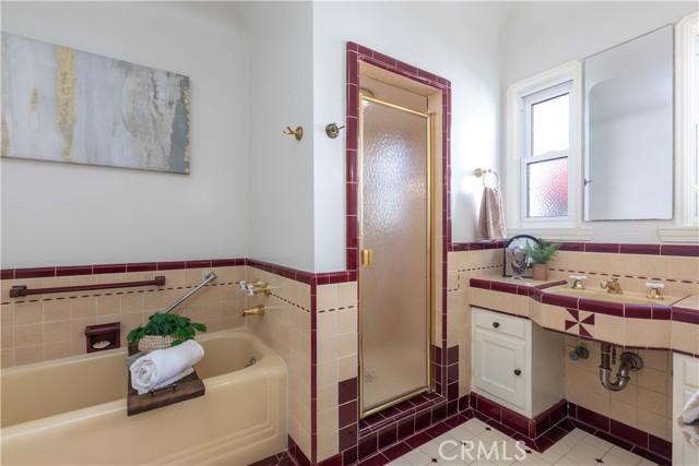 Image 17 of 35 For 3730 Walnut Avenue