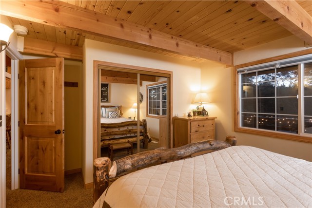 783 Thrush Drive, Big Bear Lake CA: https://media.crmls.org/medias/22035117-0585-4b6f-80a3-448a9f102edd.jpg