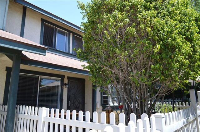 13321 Meyer Road, Whittier CA: https://media.crmls.org/medias/22042258-8a8a-4c8b-9f98-81c22e1d0098.jpg