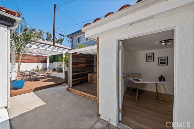 Detail Gallery Image 24 of 30 For 916 N Oxford Ave, Los Angeles,  CA 90029 - 4 Beds | 2/1 Baths