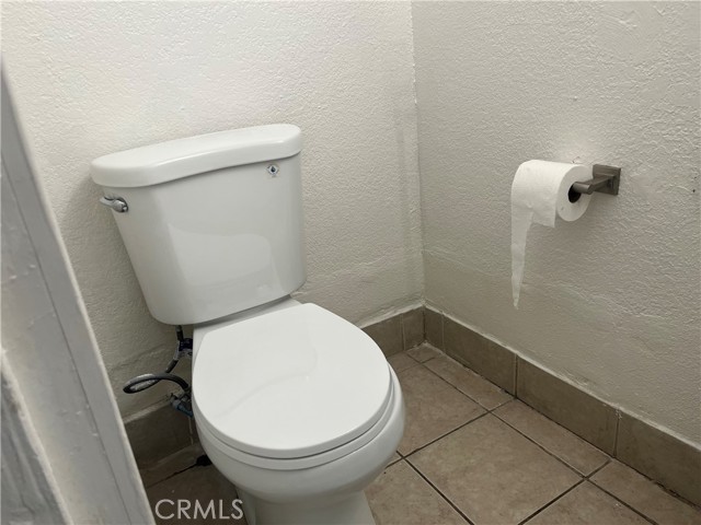 Detail Gallery Image 11 of 46 For 1020 W 24th St, Merced,  CA 95340 - 5 Beds | 1/1 Baths