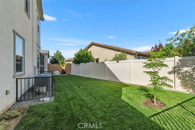 13681 CONSTANCE Avenue, Riverside CA: https://media.crmls.org/medias/22053bef-19bd-432f-8a00-41be09ddd737.jpg