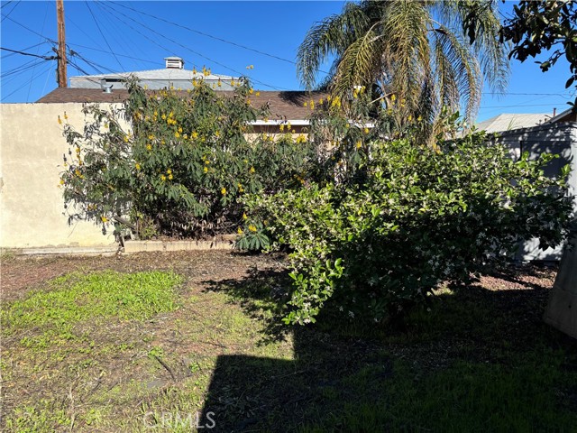 Detail Gallery Image 33 of 44 For 1343 S La Verne Ave, East Los Angeles,  CA 90022 - 2 Beds | 1 Baths