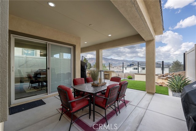 24185 Sprout Drive, Corona CA: https://media.crmls.org/medias/22068af5-7e2e-40bb-8fa3-8b0ec5585673.jpg