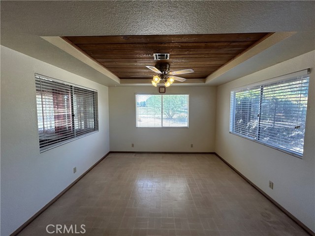 Detail Gallery Image 25 of 31 For 15257 Blue Grass Dr, Helendale,  CA 92342 - 2 Beds | 2 Baths