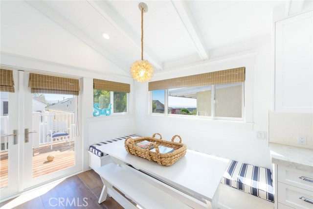 Detail Gallery Image 9 of 27 For 524 13th St, Manhattan Beach,  CA 90266 - 4 Beds | 3 Baths