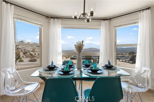 Detail Gallery Image 8 of 55 For 6185 Mirlo Rd, Yucca Valley,  CA 92284 - 3 Beds | 2 Baths