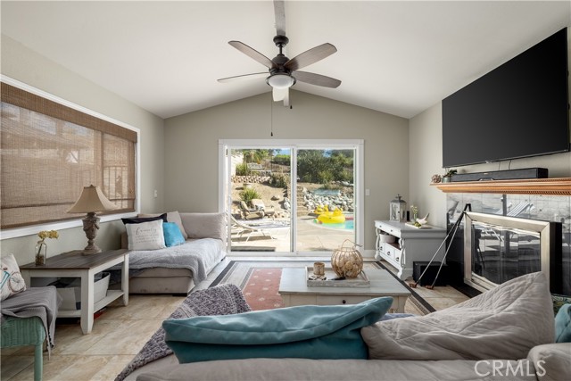 Detail Gallery Image 23 of 26 For 23417 Continental, Canyon Lake,  CA 92587 - 3 Beds | 2 Baths