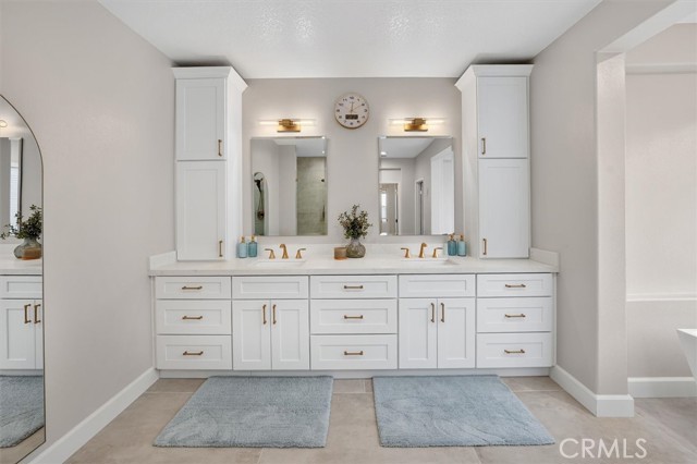 Detail Gallery Image 36 of 55 For 29231 Black Pine Way, Saugus,  CA 91390 - 6 Beds | 4/1 Baths