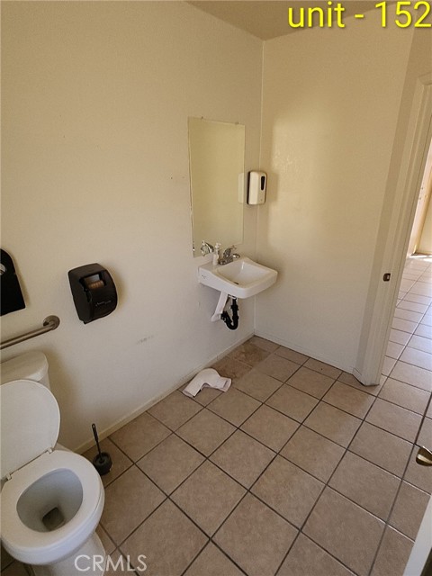  Commercial for Sale in Apple Valley, California