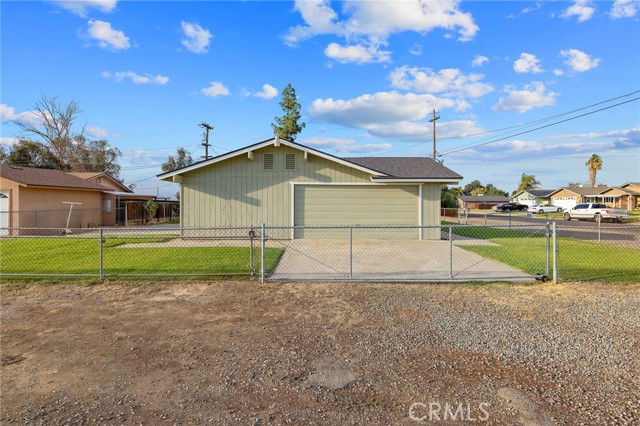 20615 Sherrill Street, Riverdale CA: https://media.crmls.org/medias/220a30f8-d843-4ab0-8763-b32d5c18e4f9.jpg