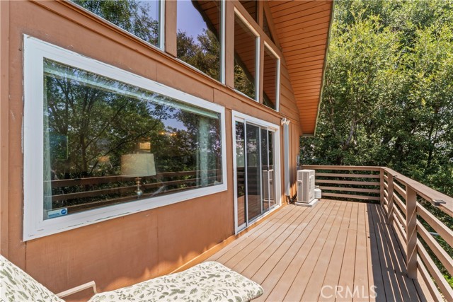 Detail Gallery Image 16 of 42 For 332 Wylerhorn Dr, Crestline,  CA 92325 - 4 Beds | 2/1 Baths