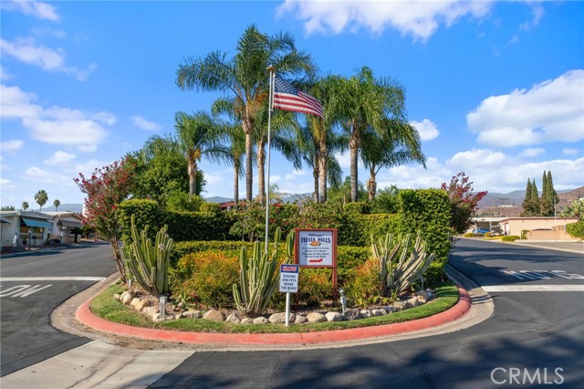 2692 Highland Avenue, Highland CA: https://media.crmls.org/medias/220b8113-8c0d-4836-a1a8-2cd258e7ec64.jpg