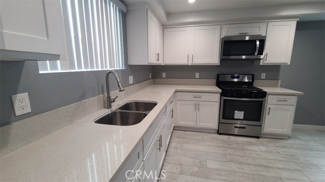 Detail Gallery Image 19 of 23 For 839 E 32nd, Los Angeles,  CA 90011 - 5 Beds | 4 Baths