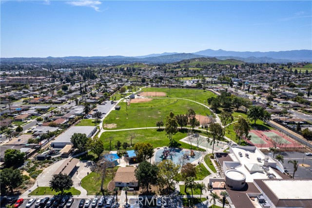 5787 Warren Street, Riverside CA: https://media.crmls.org/medias/220c2789-4f8a-4948-8999-e66b47fb77df.jpg