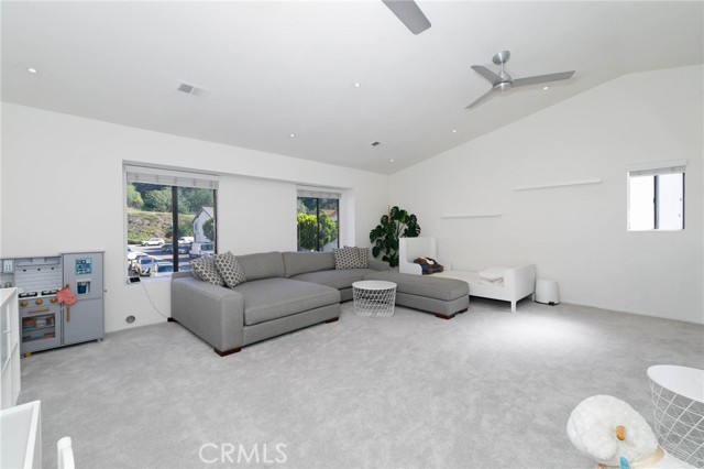 2010 Galvin Lane, Diamond Bar CA: https://media.crmls.org/medias/220c45d0-1e53-4a51-be28-047f12abdd6a.jpg