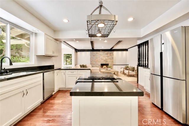 22921 Cass Avenue photo 16