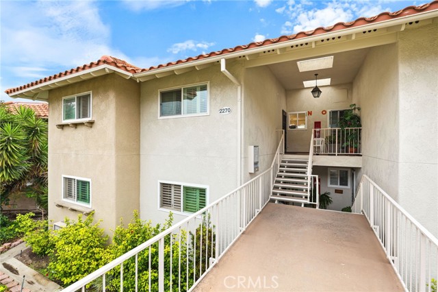 Detail Gallery Image 1 of 42 For 2270 via Puerta #N,  Laguna Woods,  CA 92637 - 2 Beds | 2 Baths