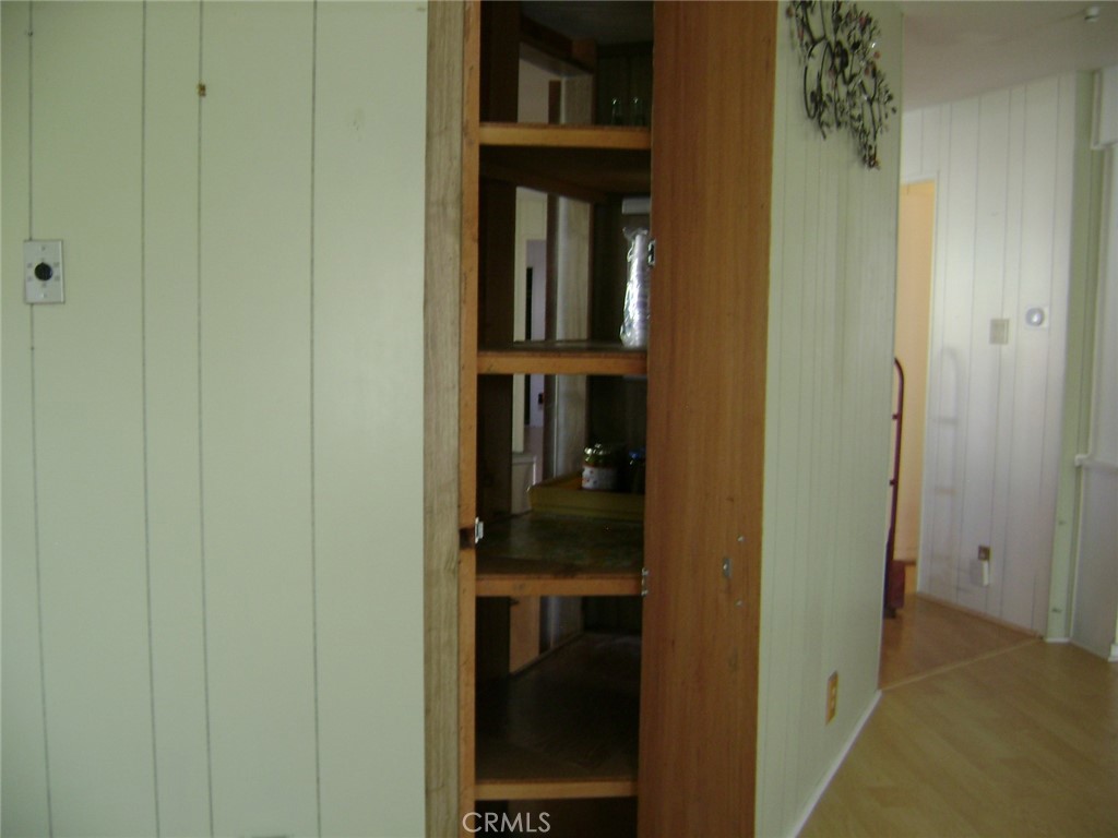 https://media.crmls.org/medias/220d089e-fc77-424f-a252-835ff28fd39f.jpg?preset=X-Large
