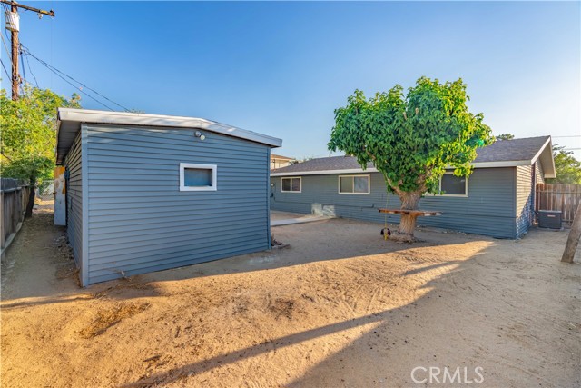 14147 Arrowhead Drive, Victorville CA: https://media.crmls.org/medias/220dbd0d-5672-4e6b-b9e9-e8488f44bdbe.jpg