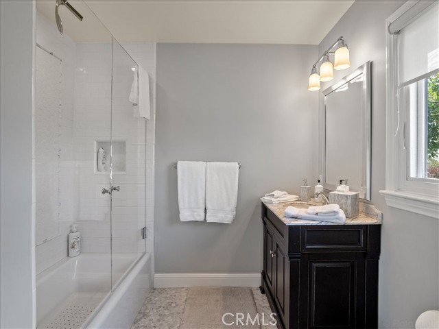 3744 Foothill Road, Santa Barbara CA: https://media.crmls.org/medias/220e4abc-3b50-41d9-a779-a228cb08418d.jpg