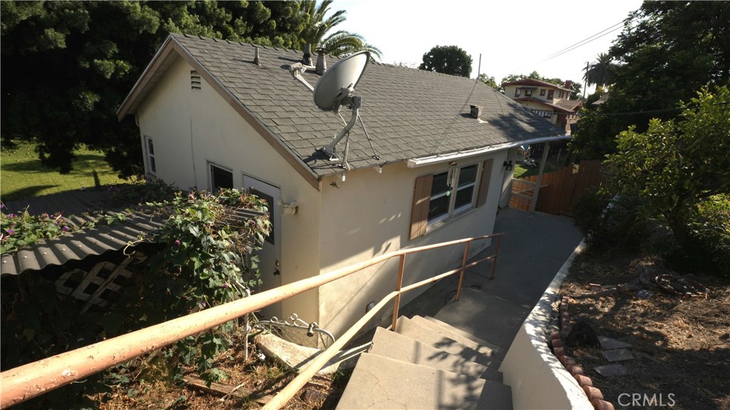 Duplex at 6237 Haviland