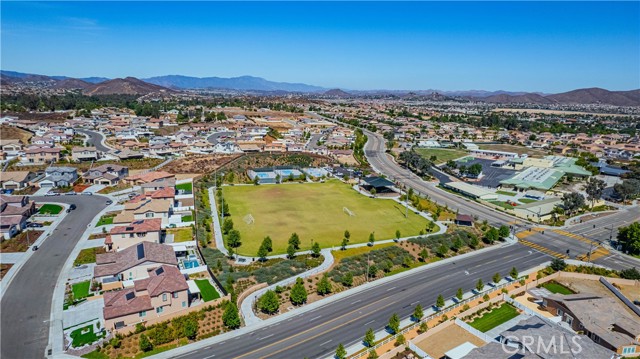 26686 Verdant Circle, Menifee CA: https://media.crmls.org/medias/220ead53-8865-404b-9e0a-f22e487864db.jpg
