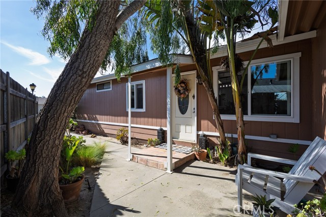 Detail Gallery Image 3 of 42 For 881 Greenacre, Santa Maria,  CA 93455 - 3 Beds | 2 Baths