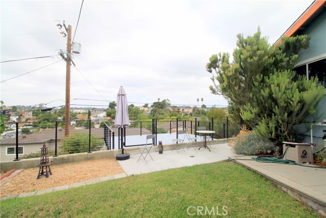 Detail Gallery Image 5 of 22 For 2930 Adkins Ave, Los Angeles,  CA 90032 - 3 Beds | 2 Baths
