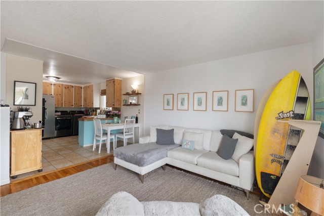 Detail Gallery Image 9 of 38 For 729 Longfellow Ave, Hermosa Beach,  CA 90254 - – Beds | – Baths