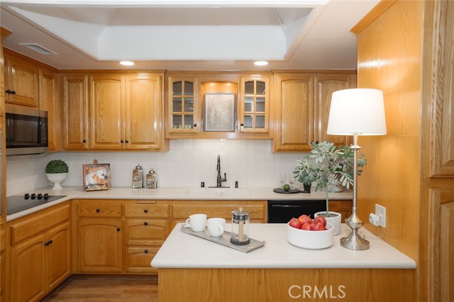 Image 24 of 71 For 1601 Glen View Rd. #64f (m12)