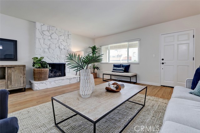 3207 Blossom Lane, Redondo Beach, California 90278, 3 Bedrooms Bedrooms, ,2 BathroomsBathrooms,Residential,Sold,Blossom,SB21244547