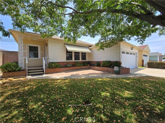 4178 Obispo Avenue, Lakewood CA: https://media.crmls.org/medias/221233fb-c245-435b-ae2a-4d489b281152.jpg