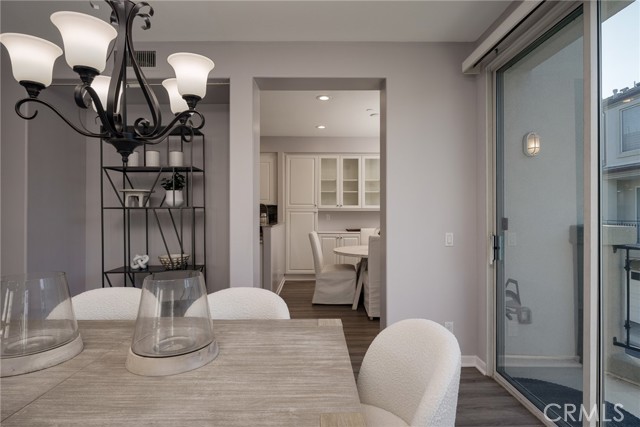 Detail Gallery Image 22 of 46 For 6242 Surfboard, Huntington Beach,  CA 92648 - 3 Beds | 2/1 Baths