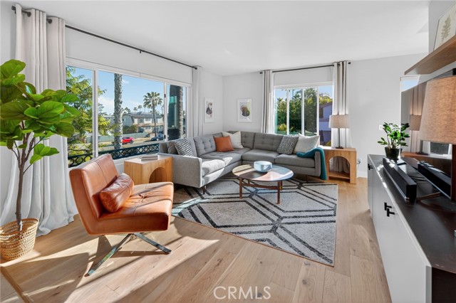 Front Image Thumbnail for CRTR26085792