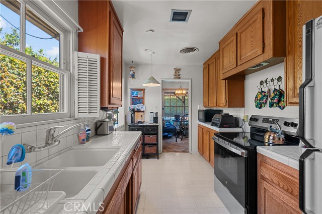 3 Bed Home for Sale in Van Nuys, California