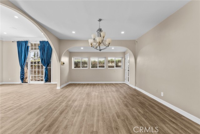 Detail Gallery Image 5 of 28 For 6329 Warner Dr, Los Angeles,  CA 90048 - 3 Beds | 3 Baths