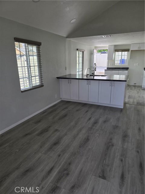 Detail Gallery Image 4 of 16 For 12049 California, Yucaipa,  CA 92399 - 2 Beds | 1/1 Baths