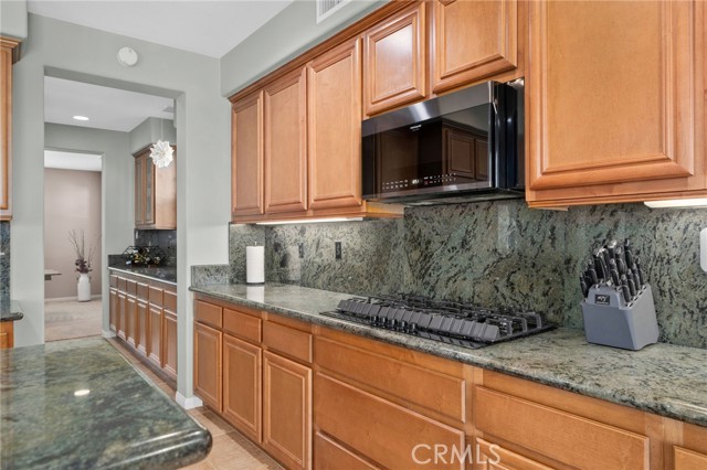 Detail Gallery Image 14 of 54 For 35590 Byron Trl, Beaumont,  CA 92223 - 4 Beds | 3 Baths