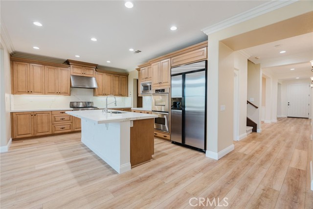 Detail Gallery Image 14 of 74 For 26858 Pine Hollow Ct, Valencia,  CA 91381 - 5 Beds | 4 Baths