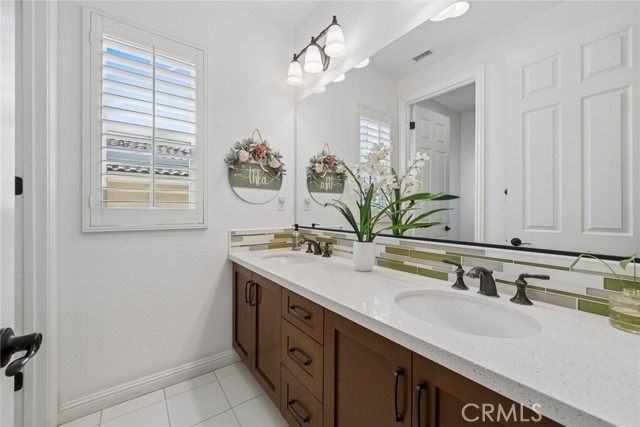 Detail Gallery Image 30 of 39 For 10 Wild Rose, Lake Forest,  CA 92630 - 4 Beds | 3 Baths